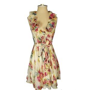 Ark & Co. 60% Silk Floral Feminine Wrap Dress. Medium